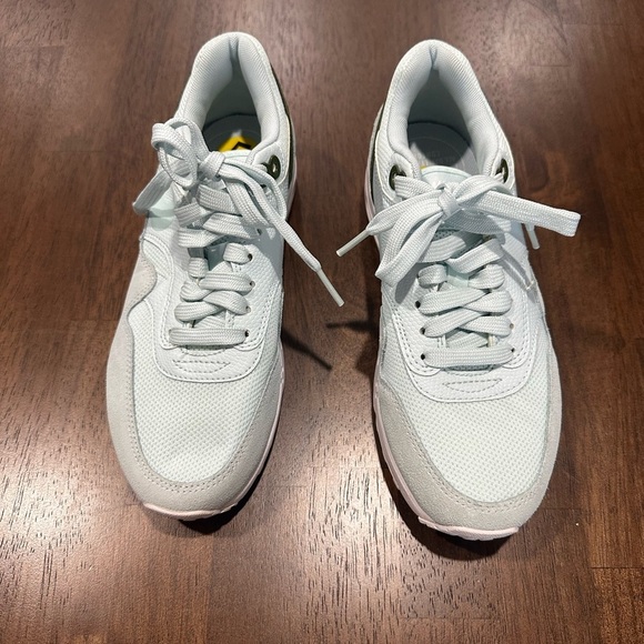 NIKE Air Max Torch Shoes - Nike Women's Air Max Running Sneakers Light Blue Size 5